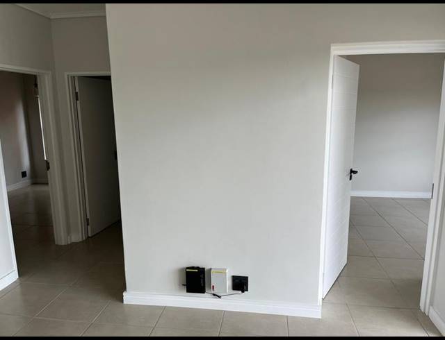 2 BEDROOM PROPERTY TO RENT IN LINBRO PARK